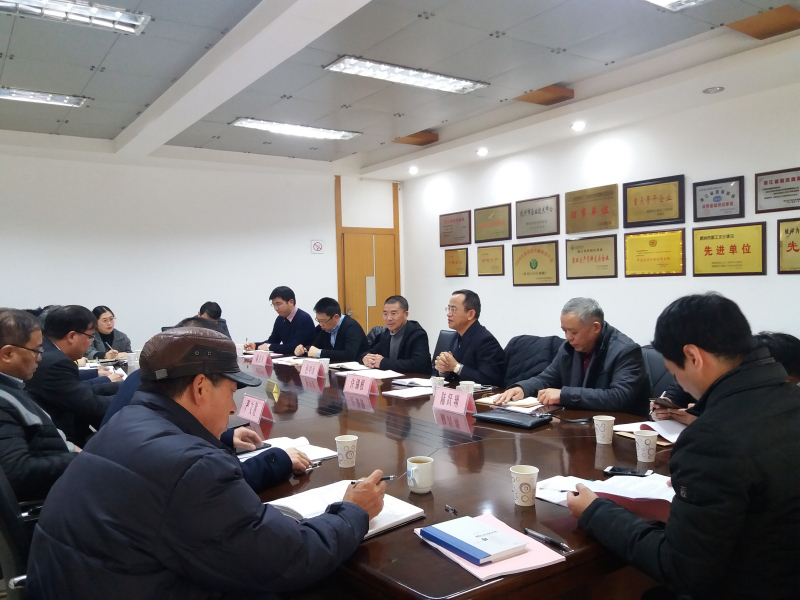 包中海在調研杭州新光塑料公司時強調 不忘為農初心 加快創(chuàng)新發(fā)展