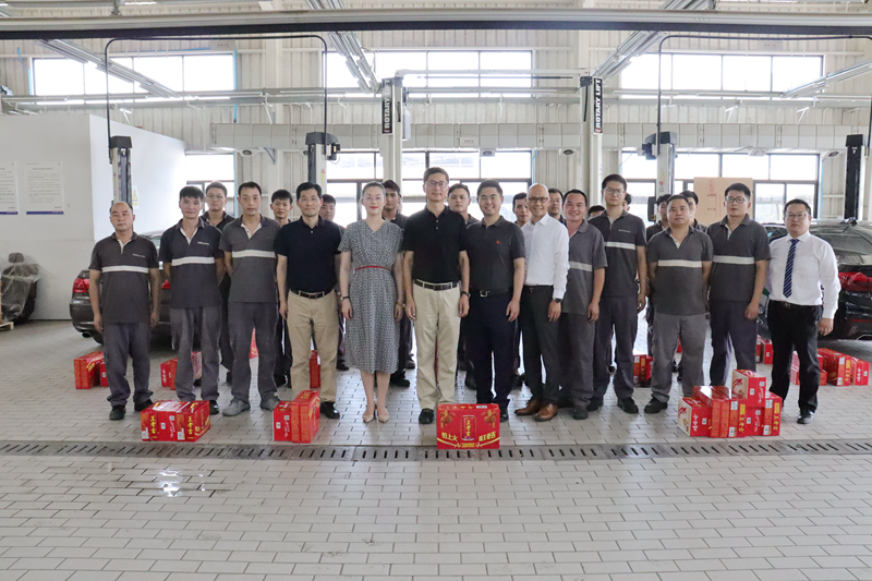 曹勇奇赴金誠(chéng)汽車下屬4S店慰問