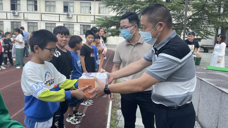 1670481921709367.png 浙農(nóng)實業(yè)黨支部赴浦江禮張浙農(nóng)陽光希望小學(xué)_副本.png