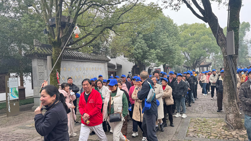 浦江農(nóng)批市場組織商戶開展&ldquo;春風(fēng)相伴 安全同行&rdquo;踏春活動(dòng)